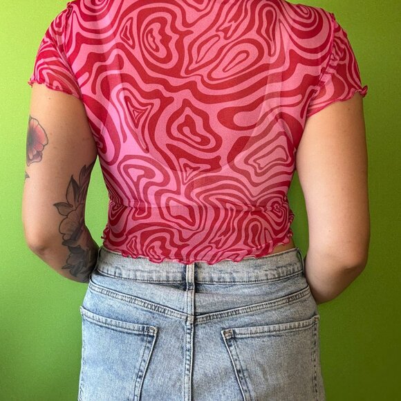 Funky cropped pink seethrough top with ruffle edge / Large / Extra Large - Picture 2 of 3